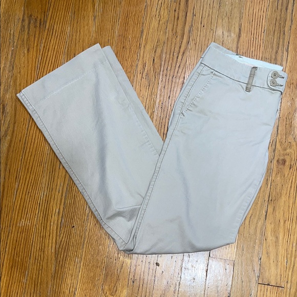 American Eagle Khaki Pants - Picture 1 of 7